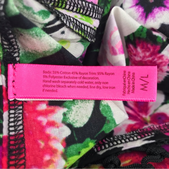 Betsey Johnson Floral Rhapsody Pink Black Fringed Open Front Kimono Wrap M/L - Picture 9 of 11